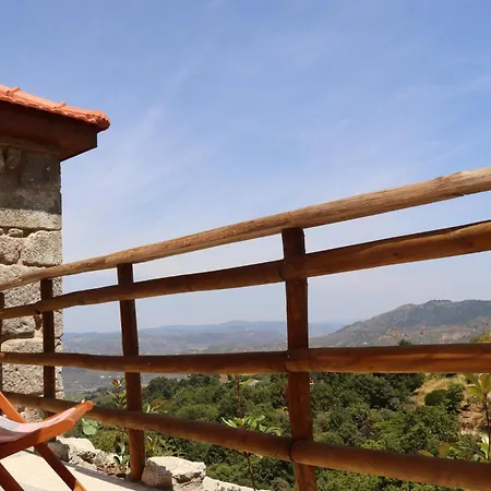 Open Space Com Jacuzzi A 5 Mn Do Centro De Lamego