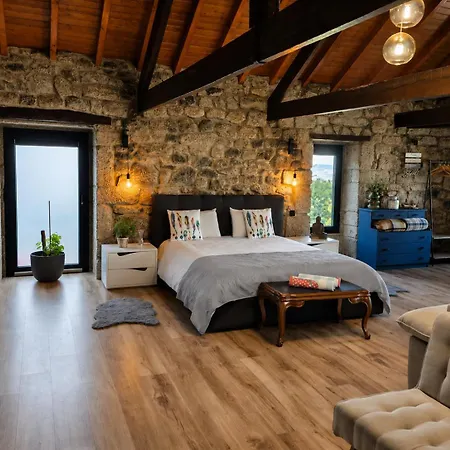 Open Space Com Jacuzzi A 5 Mn Do Centro De Vakantiehuis