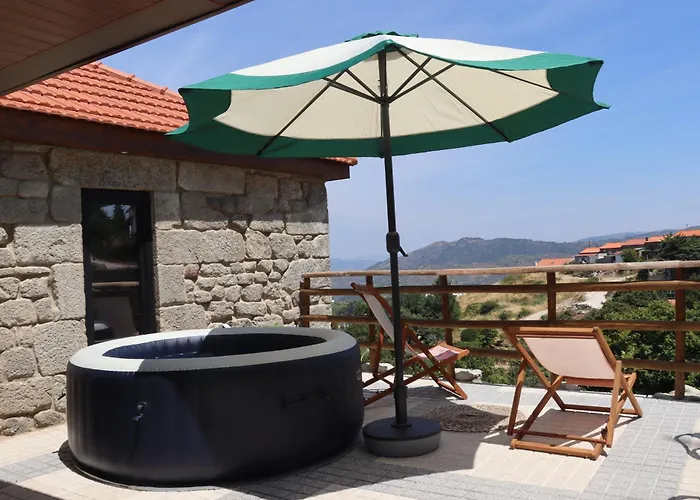 Open Space Com Jacuzzi A 5 Mn Do Centro De Lamego