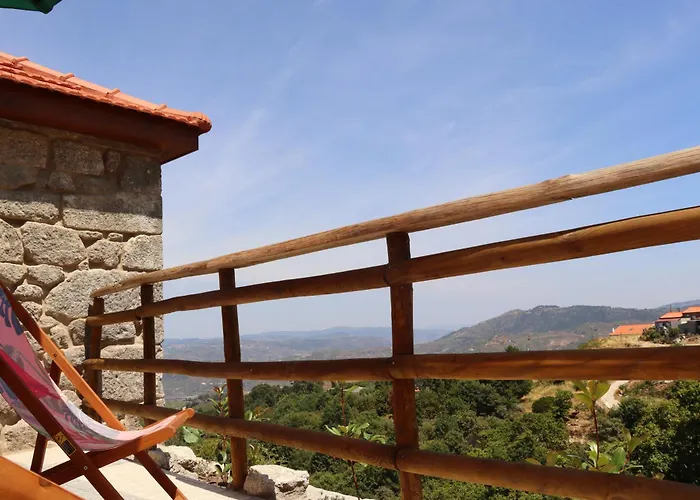 Open Space Com Jacuzzi A 5 Mn Do Centro De Lamego