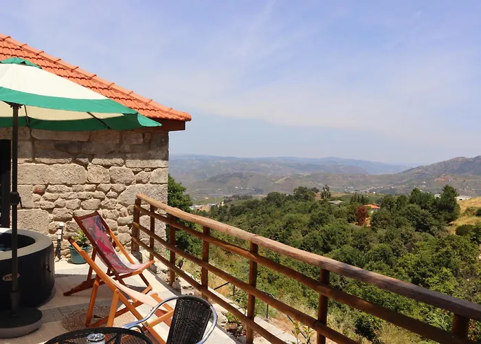 Open Space Com Jacuzzi A 5 Mn Do Centro De * Lamego